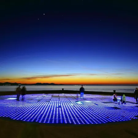 Luce Mala One Bedroom